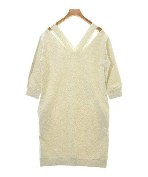 MM6 ชุดเดรส