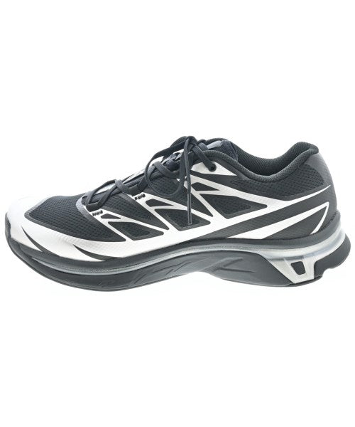 MM6 รองเท้าผ้าใบ