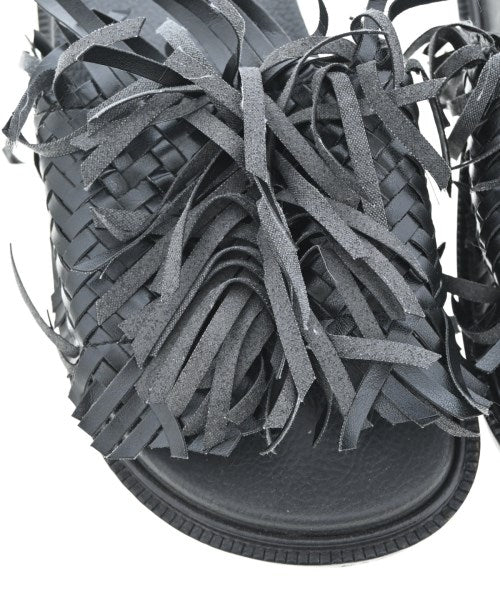 MM6 รองเท้าแตะ