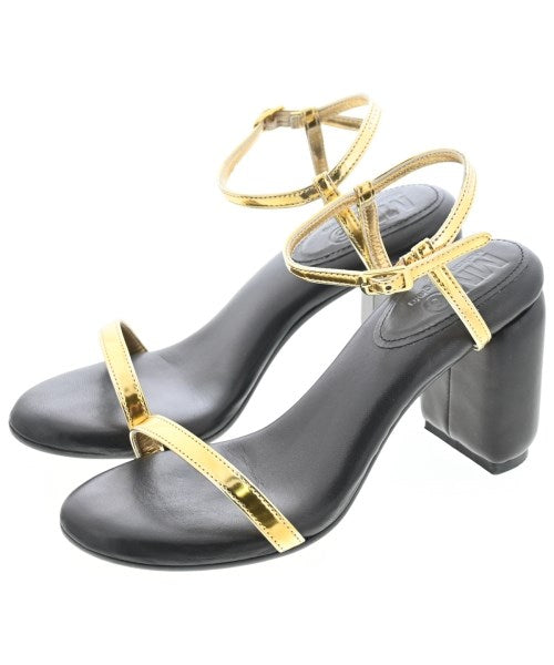 MM6 รองเท้าแตะ