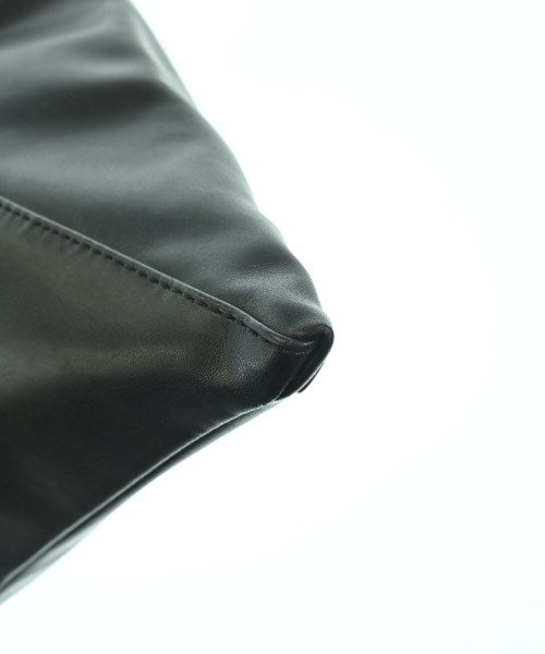 MM6 กระเป๋าสะพาย