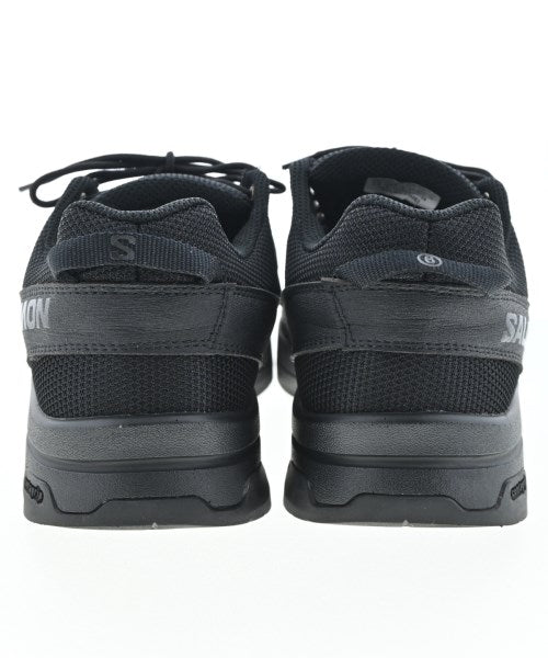 MM6 รองเท้าผ้าใบ