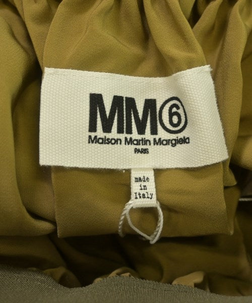MM6 กระโปรงสั้น