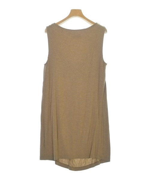 MM6 ชุดเดรส