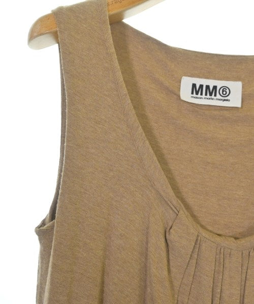 MM6 ชุดเดรส