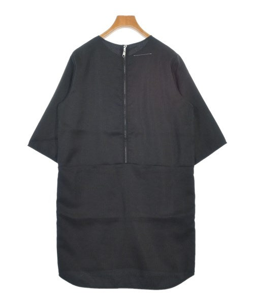 MM6 ชุดเดรส