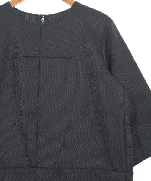 MM6 ชุดเดรส