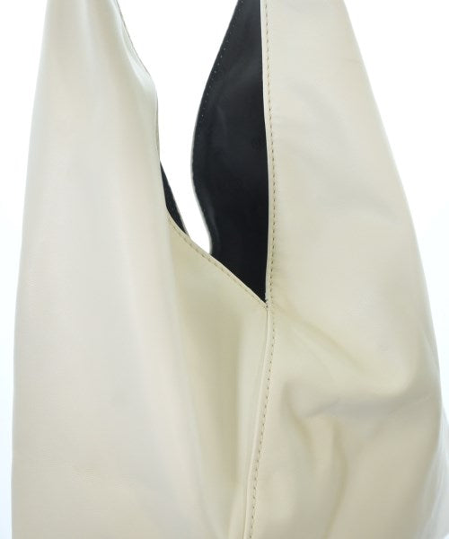 MM6 กระเป๋าถือขนาดใหญ่