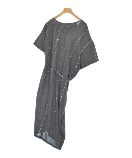 MM6 ชุดเดรส