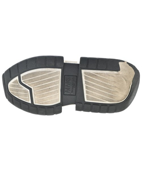 MM6 รองเท้าผ้าใบ