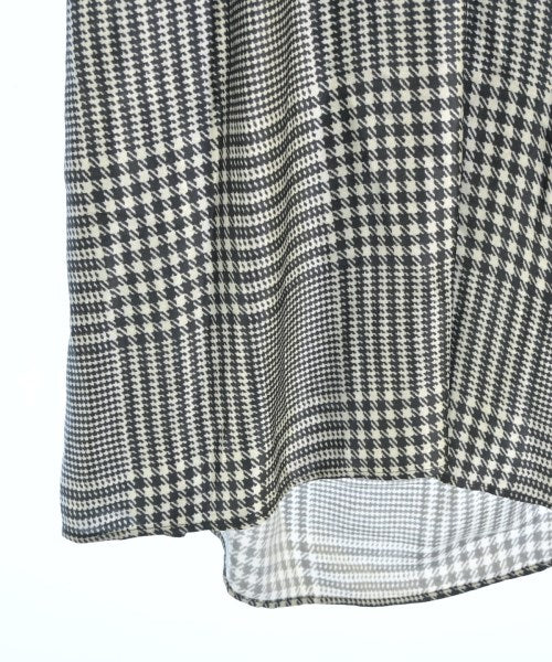 MM6 ชุดเดรส