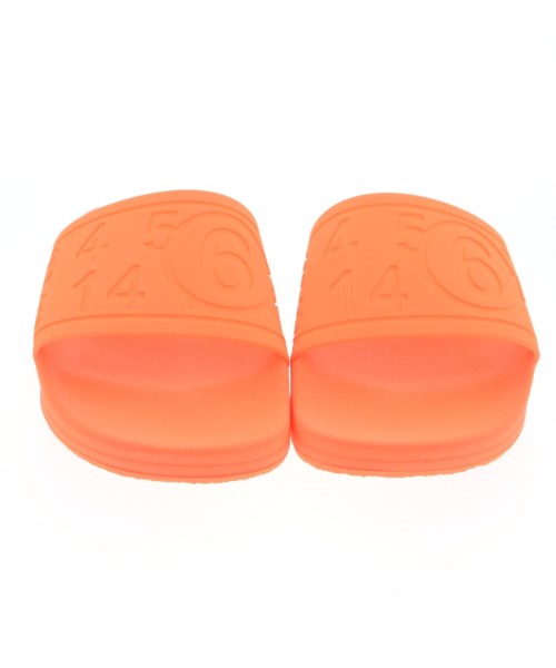 MM6 รองเท้าแตะ