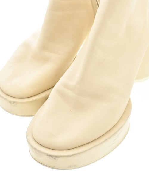 MM6 รองเท้าบูท