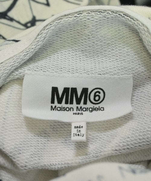 MM6 ชุดเดรส