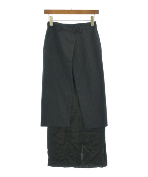 MM6 กระโปรงยาวถึงเข่า