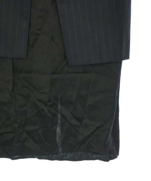 MM6 กระโปรงยาวถึงเข่า