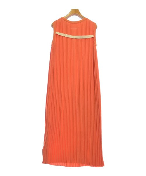 MM6 ชุดเดรส