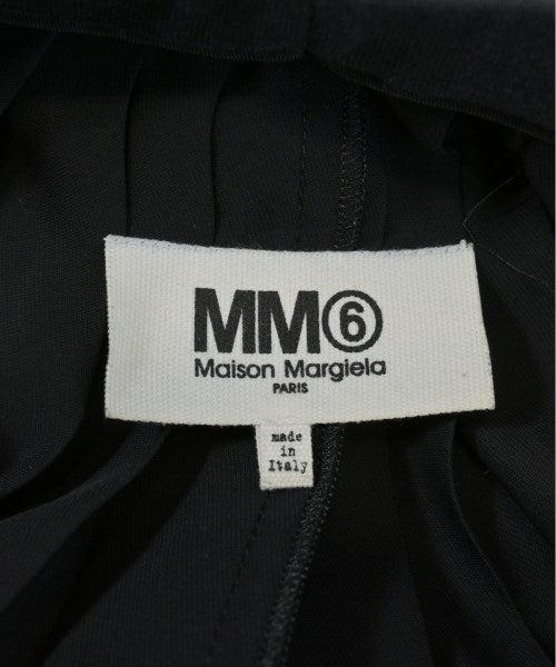 MM6 กระโปรงยาวถึงเข่า