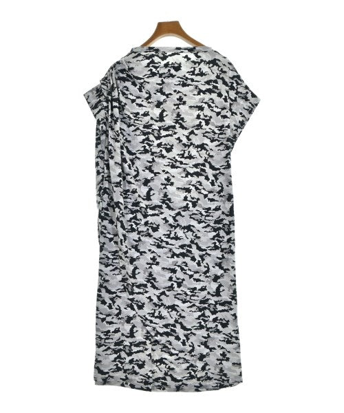 MM6 ชุดเดรส