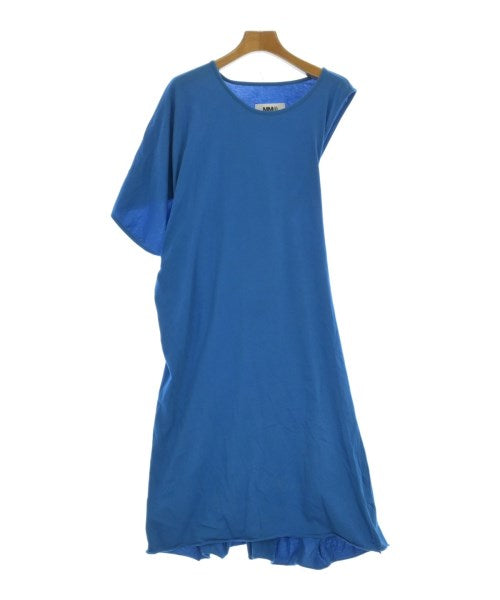MM6 ชุดเดรส