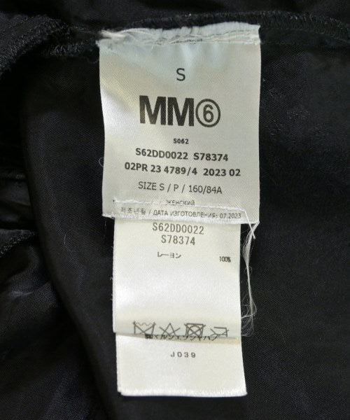 MM6 เสื้อลำลอง