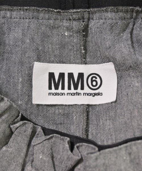 MM6 กระโปรงสั้น
