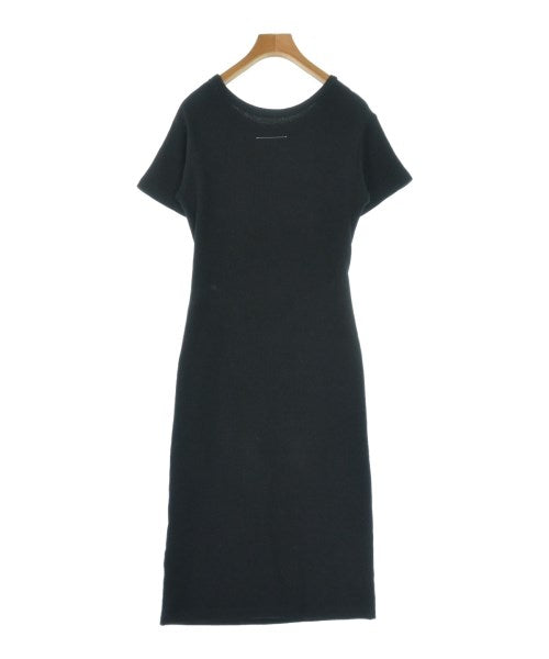 MM6 ชุดเดรส