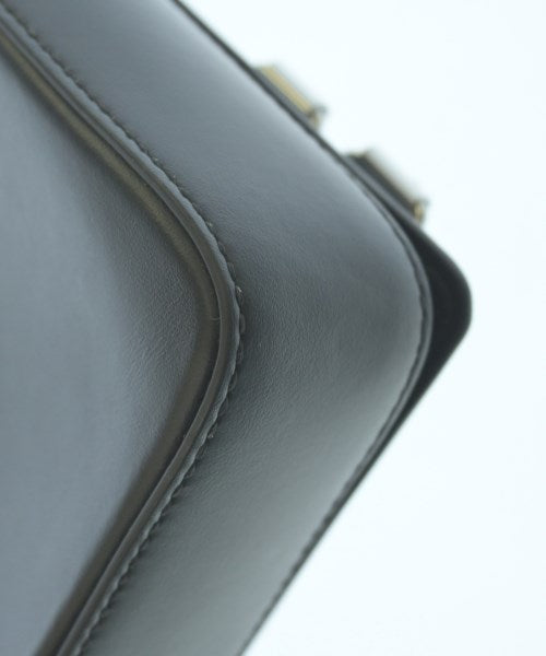 MM6 กระเป๋าสะพาย