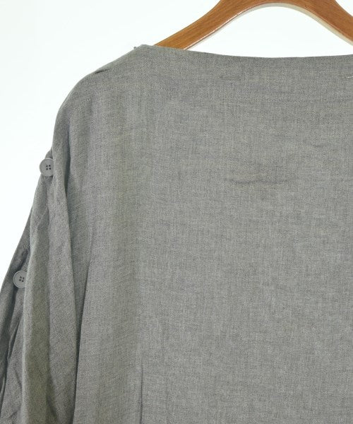 MM6 เสื้อลำลอง