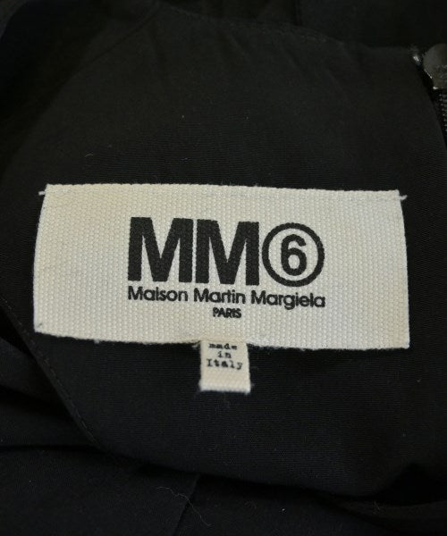 MM6 ชุดเดรส