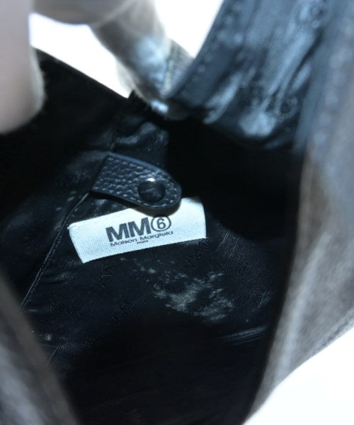 MM6 กระเป๋าถือ