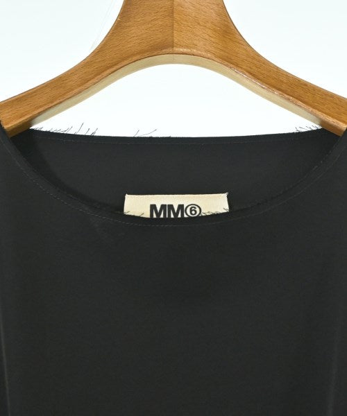 MM6 ชุดเดรส