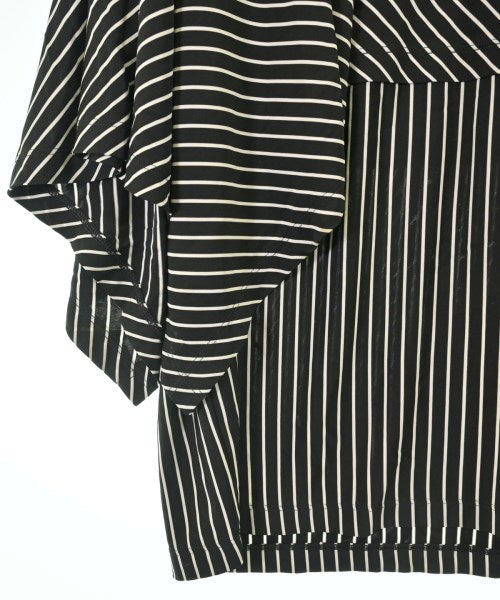 MM6 เสื้อยืด/เสื้อท็อปส์