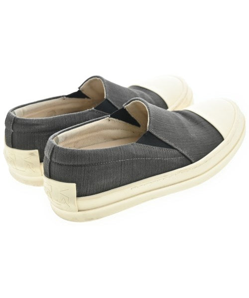 DRKSHDW รองเท้าผ้าใบ