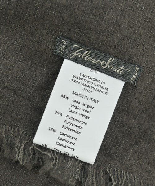 Faliero Sarti ผ้าคลุมไหล่