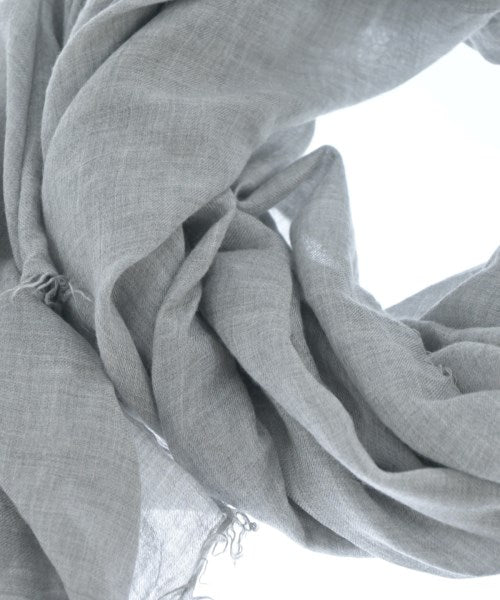 Faliero Sarti ผ้าคลุมไหล่