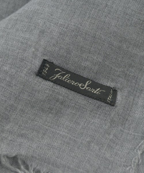 Faliero Sarti ผ้าคลุมไหล่