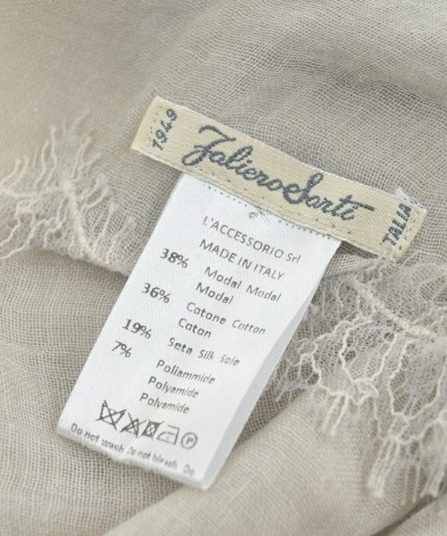 Faliero Sarti ผ้าคลุมไหล่