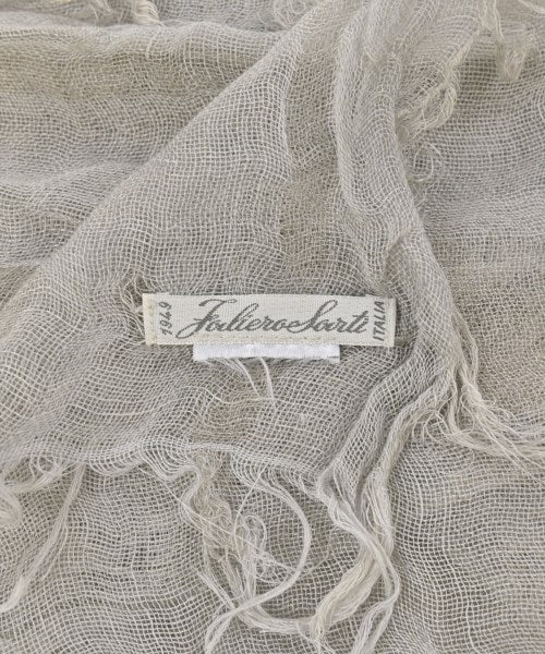 Faliero Sarti ผ้าคลุมไหล่