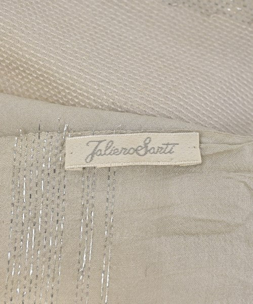 Faliero Sarti ผ้าคลุมไหล่