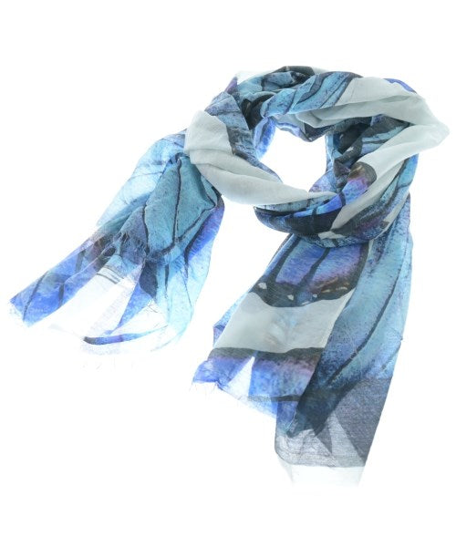 Faliero Sarti ผ้าคลุมไหล่