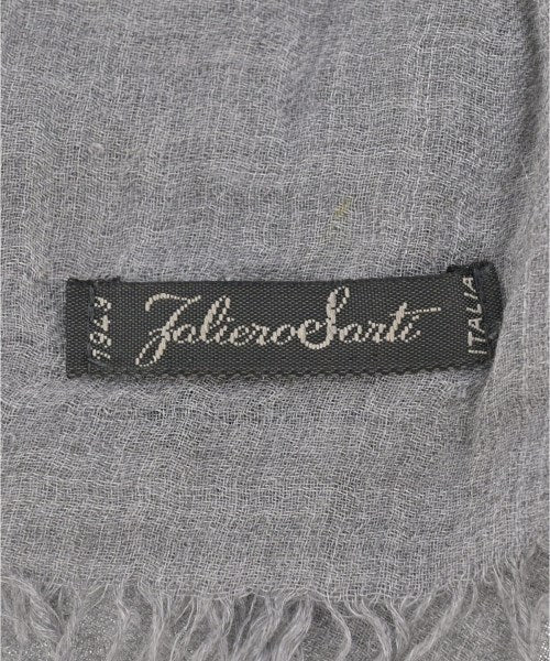 Faliero Sarti ผ้าคลุมไหล่