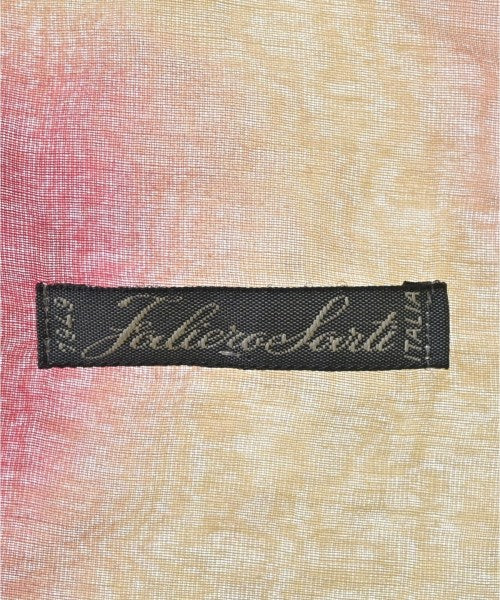 Faliero Sarti ผ้าคลุมไหล่