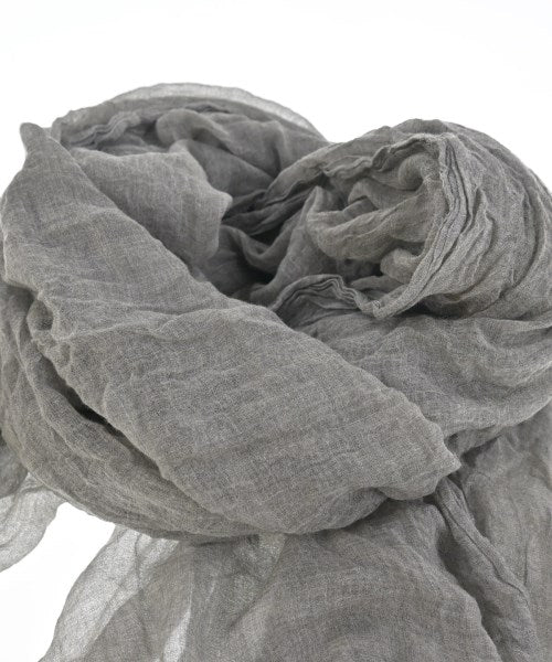 Faliero Sarti ผ้าคลุมไหล่