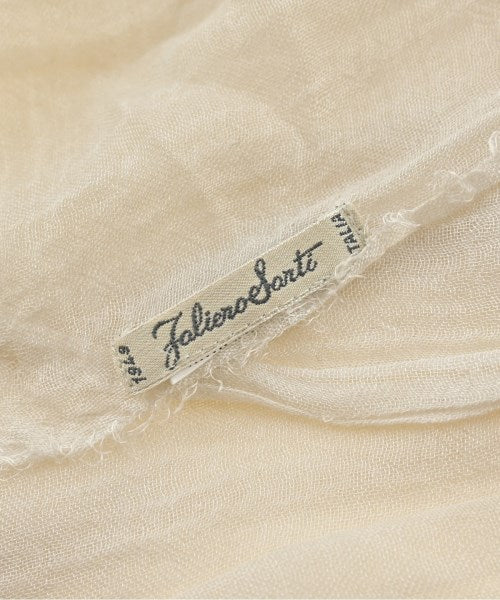 Faliero Sarti ผ้าคลุมไหล่
