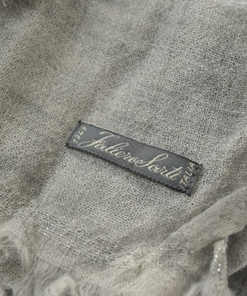 Faliero Sarti ผ้าคลุมไหล่