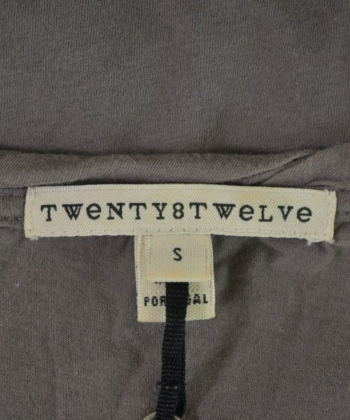 TWeNTY8TWeLVe เสื้อยืด/เสื้อท็อปส์