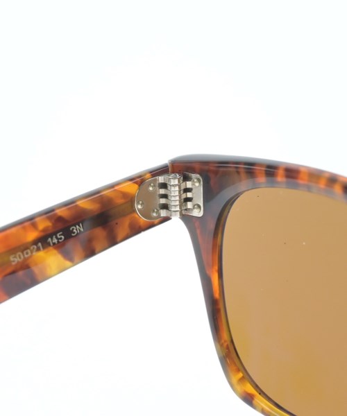 OLIVER PEOPLES แว่นกันแดด
