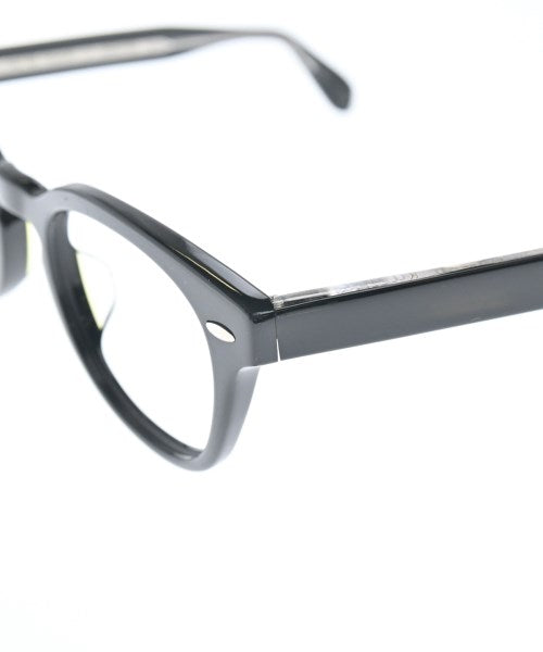 OLIVER PEOPLES แว่นตา