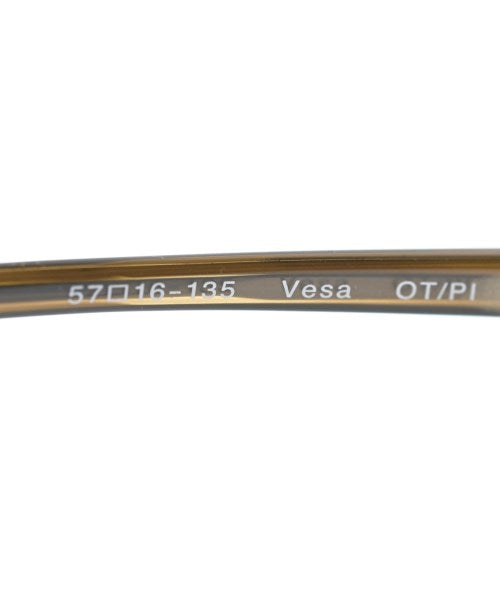 OLIVER PEOPLES แว่นกันแดด